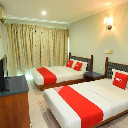 Oyo 89642 Highway Inn Mukah Exteriör bild