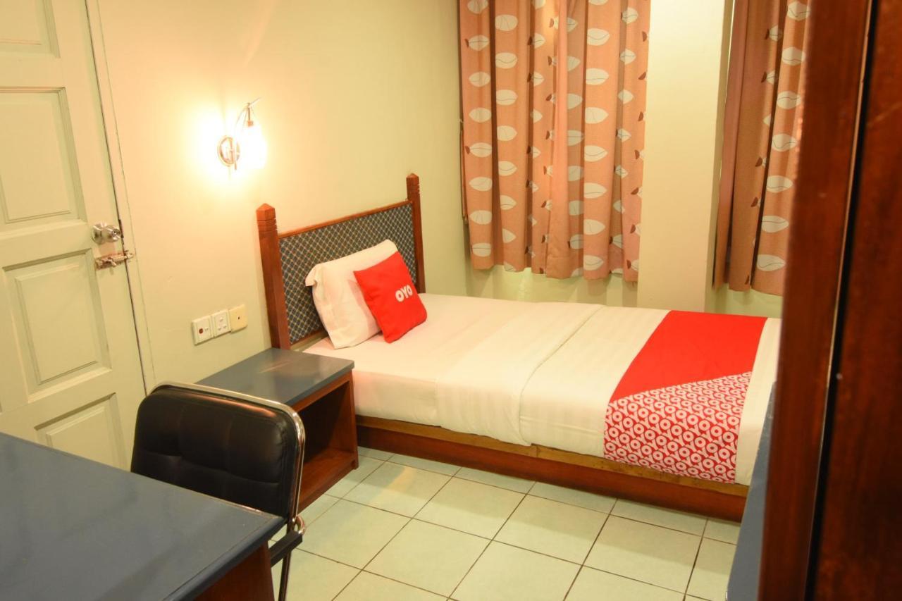 Oyo 89642 Highway Inn Mukah Exteriör bild