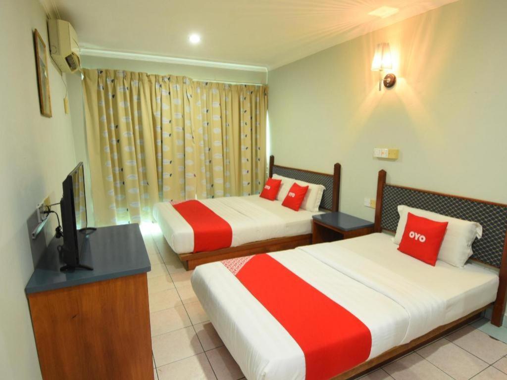 Oyo 89642 Highway Inn Mukah Exteriör bild